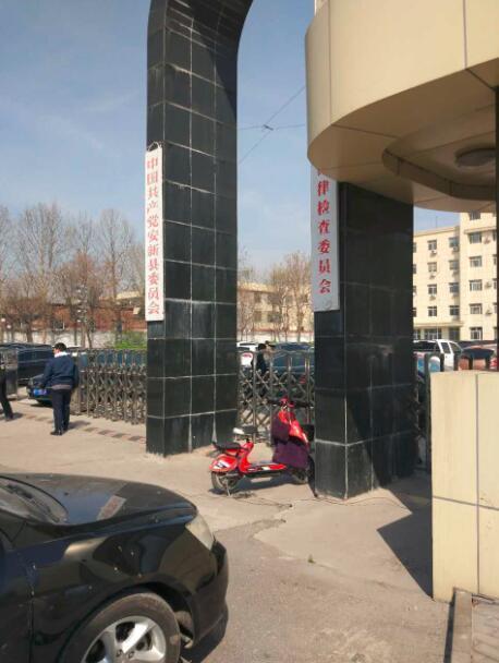 �ӱ���������ֹͣһ����¥��Ϊ ������Ҫ���ֹ����