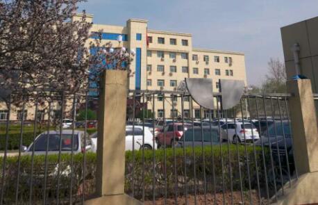 �ӱ���������ֹͣһ����¥��Ϊ ������Ҫ���ֹ����