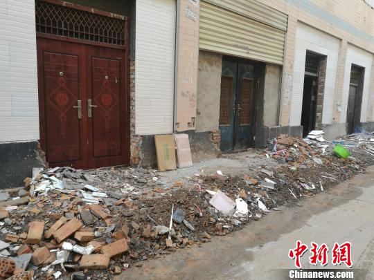 ͼΪ���·�ƺ��·�档������ ��