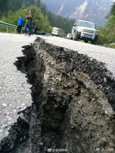 四川新疆地震动力源相同 未来几个月地震或增加