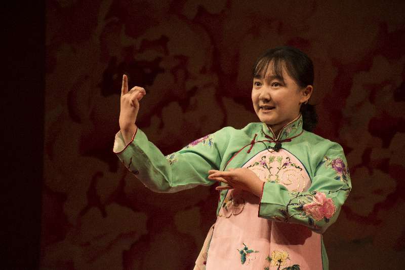 体验京剧之美 让传统文化再放光彩