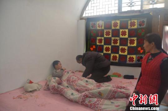 ȥسǽͨ㣬ڳǶԸȥسǣһ绰͢ˡҫǿ 