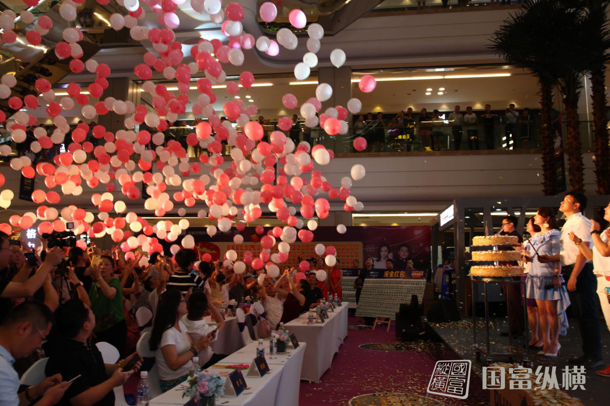 1532332572516057786.jpg “忆古轩30年·唱享中国风”明星签售会盛大开幕