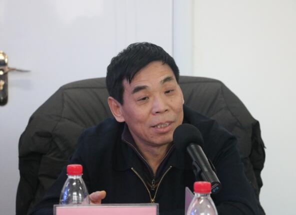 与经营管理司原司长张红宇指出,2019年是全面建成小康社会的关键之年