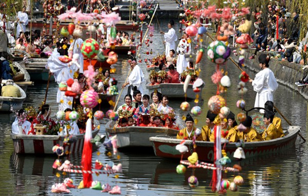 ձˮŮˮѲλͼƬԴվ