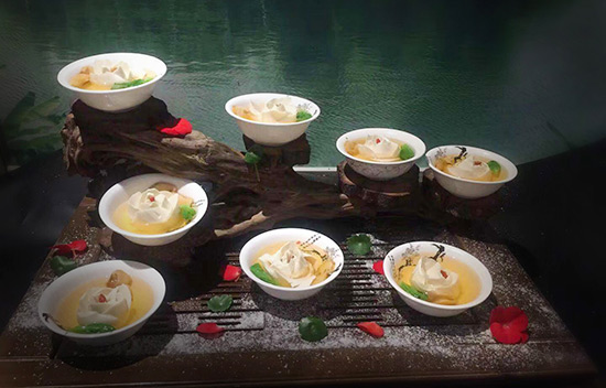 成都新东方烹饪学校:新东方大厨一比赛就拿奖,你说气人不?