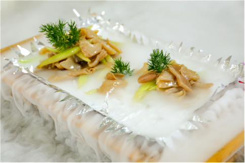 ����֣���¶������ѧУ��Ҳ��ֻ��һ�ÿεľ���